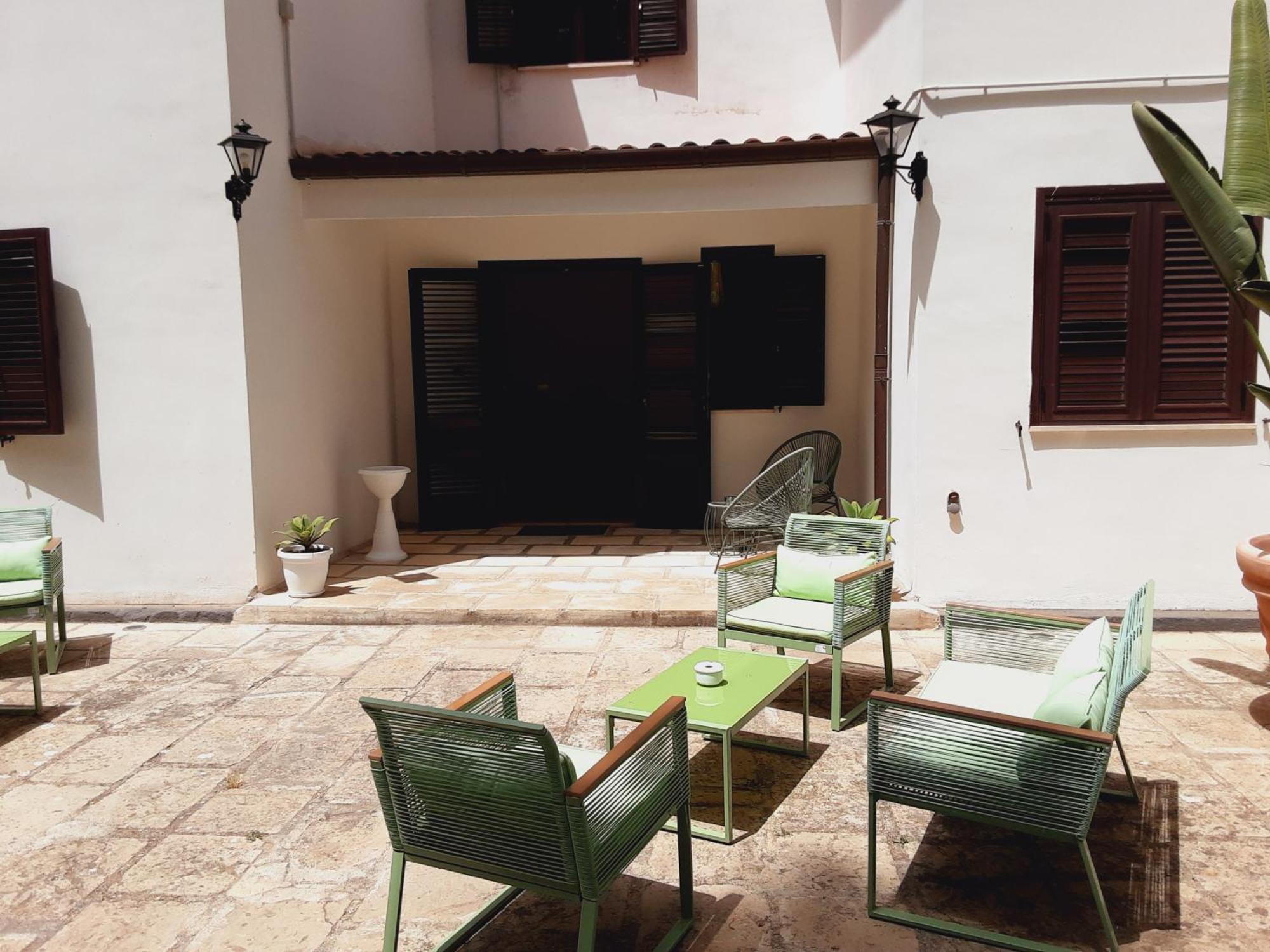 Relais Lavalle Taranto Bagian luar foto